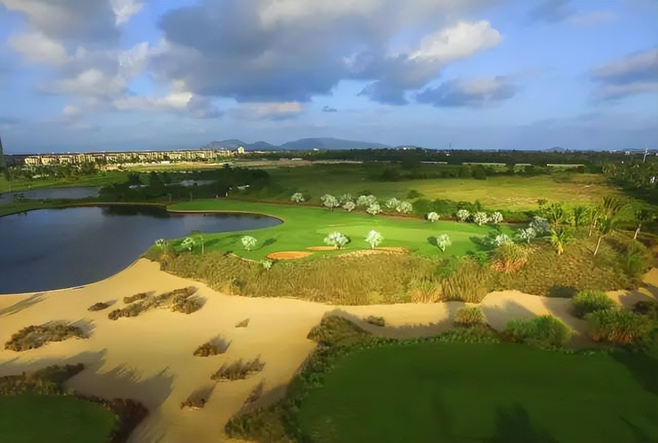 亚洲唯一的林克斯球场,国外著名的林克斯高尔夫球场