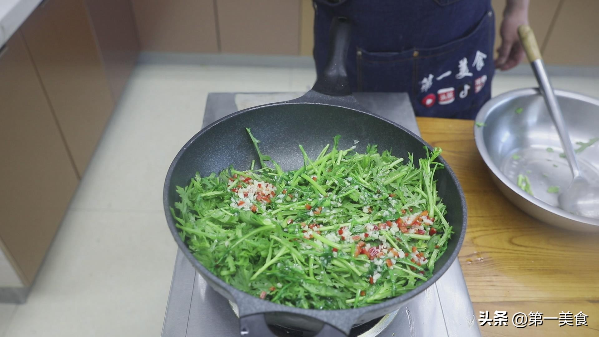 老年人别太节俭多补充这几种食物,中老年人注意这类食物要少吃