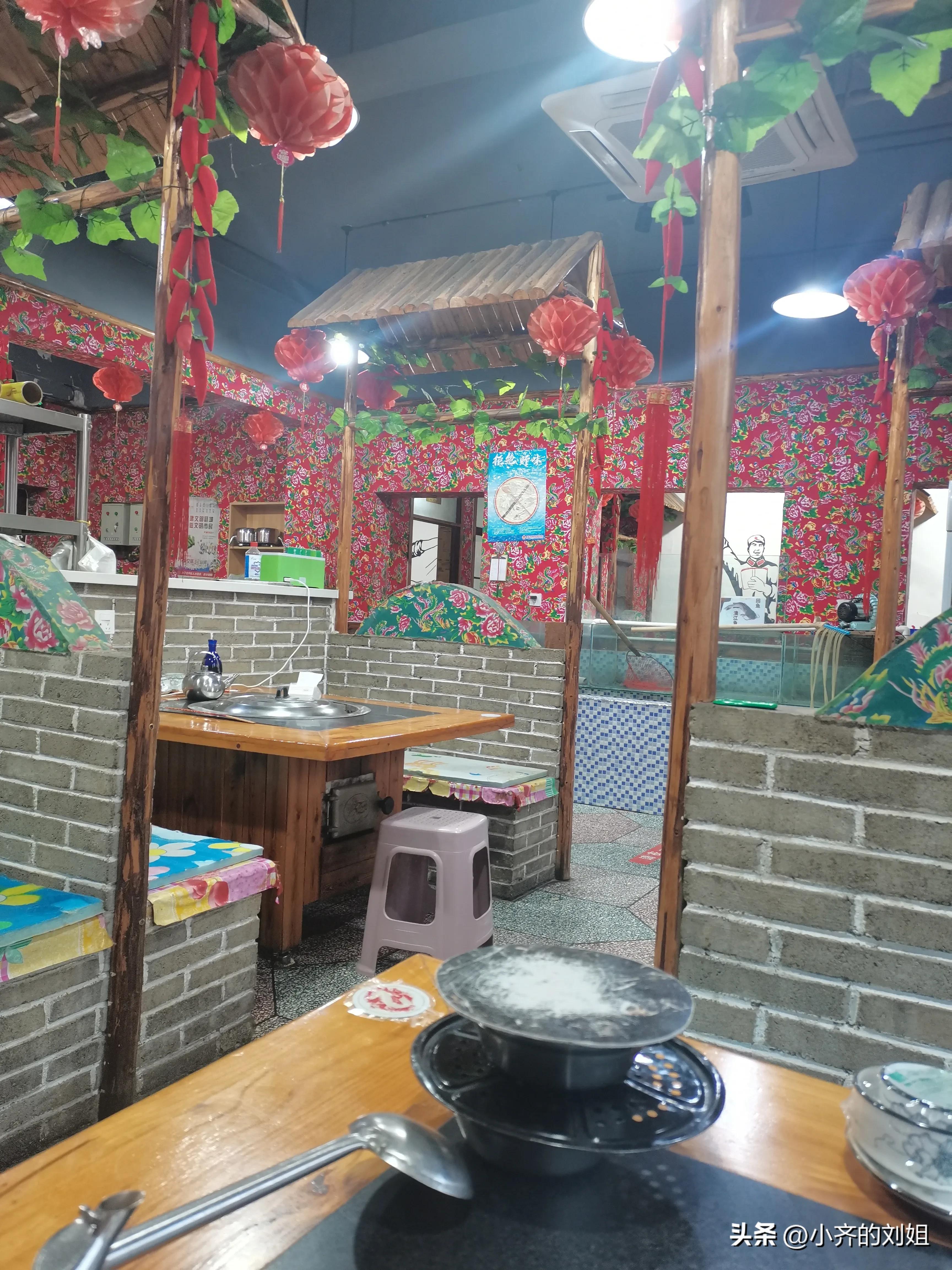 我把老板的心尖尖、未来老板娘怼了一通，老板却来给我赔礼道歉