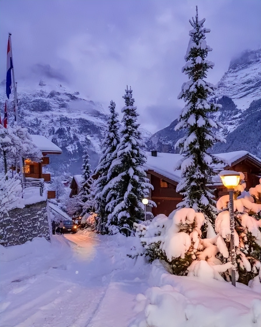 瑞士格林德瓦尔德旅游,冬天瑞士的格林德瓦尔德小镇
