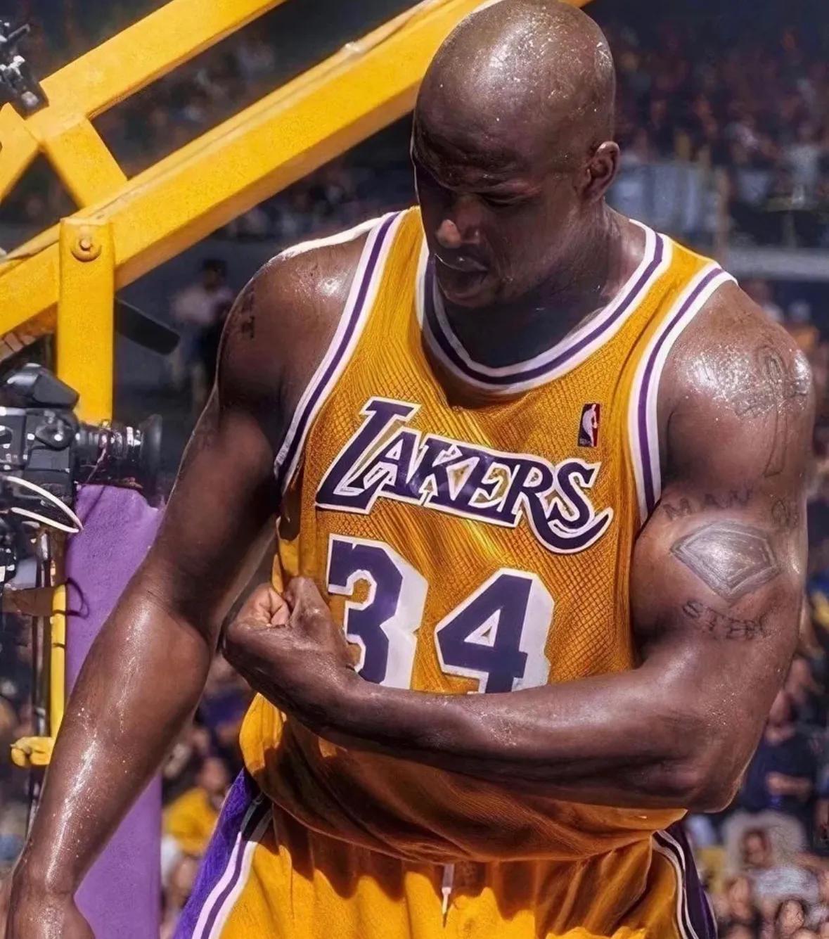 espn公布nba历史百大球员排行榜,斯蒂芬库里现在在哪个队