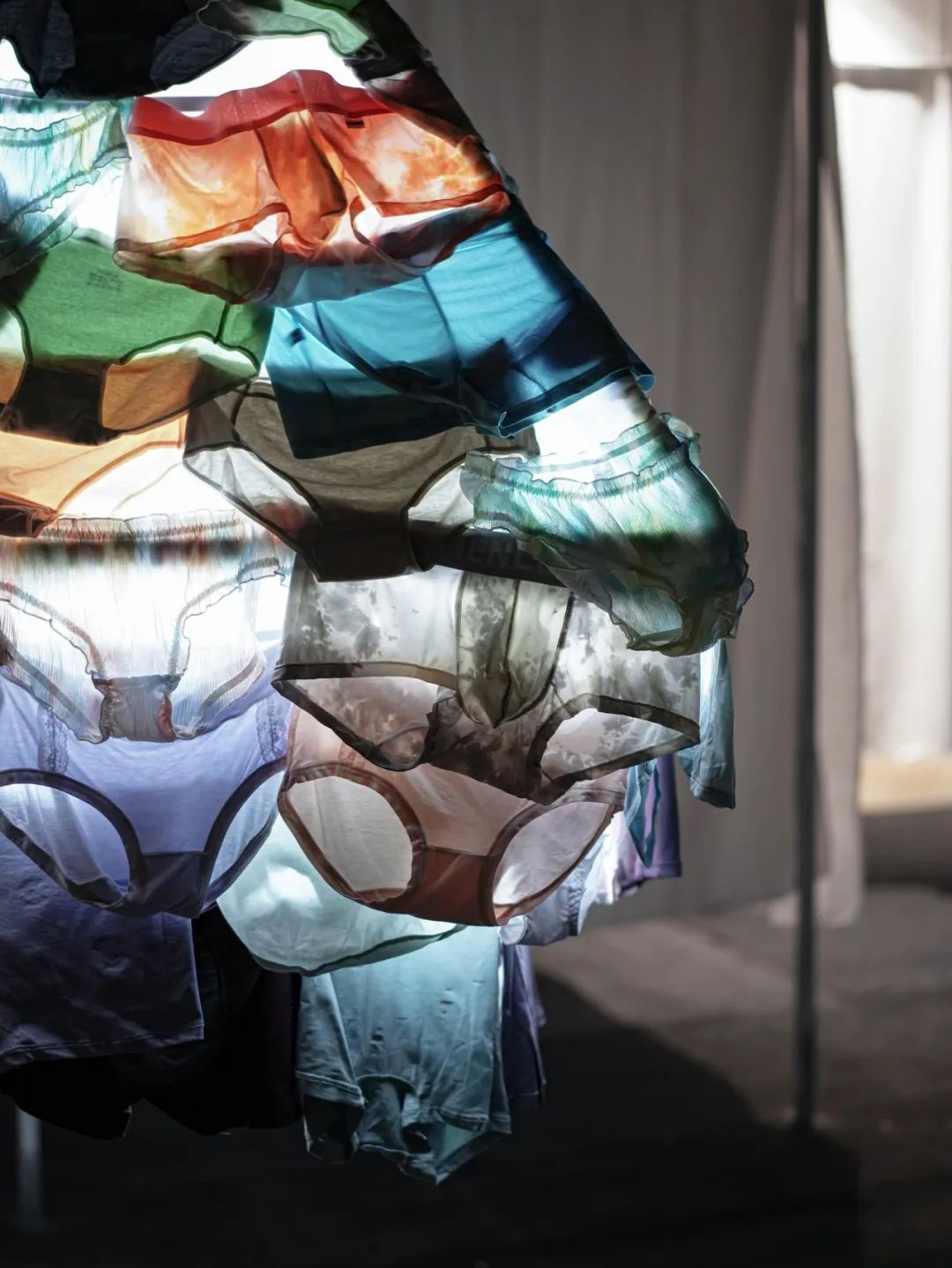 95后女生公开谈性10年:*底卧**戒色吧,勇斗卖卵黑中介