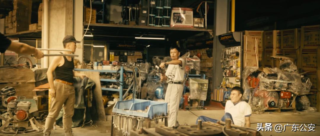 两大黑帮冲突,两大反派内讧