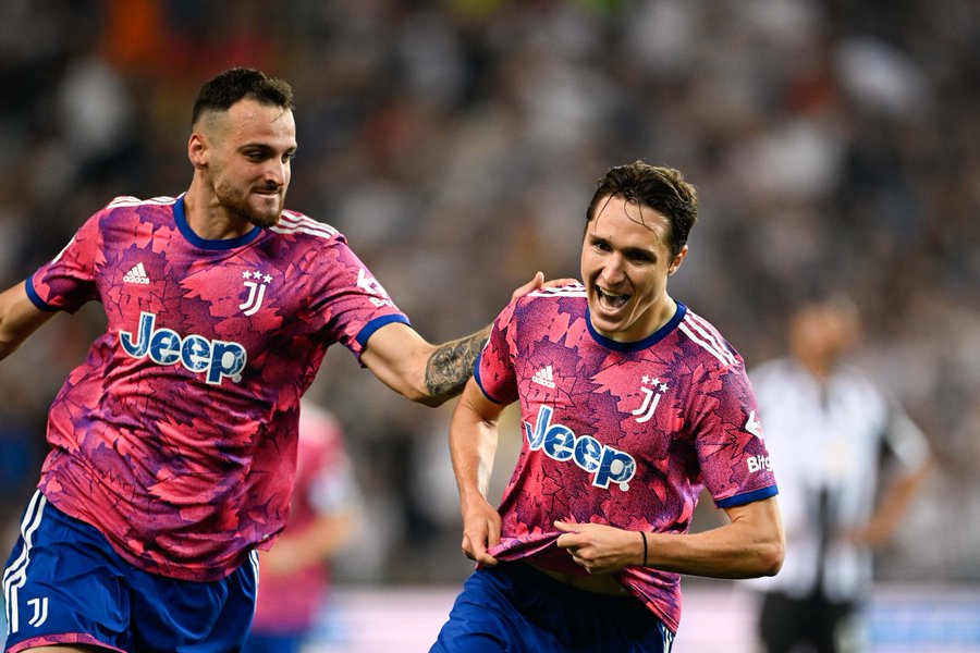 意甲那不勒斯3-2击败都灵,意甲大结局