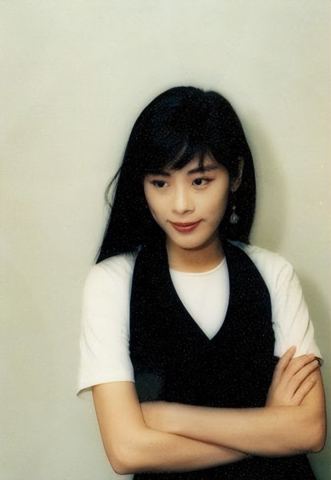 宝丽金四朵金花vs滚石四朵金花,宝丽金公认四朵金花