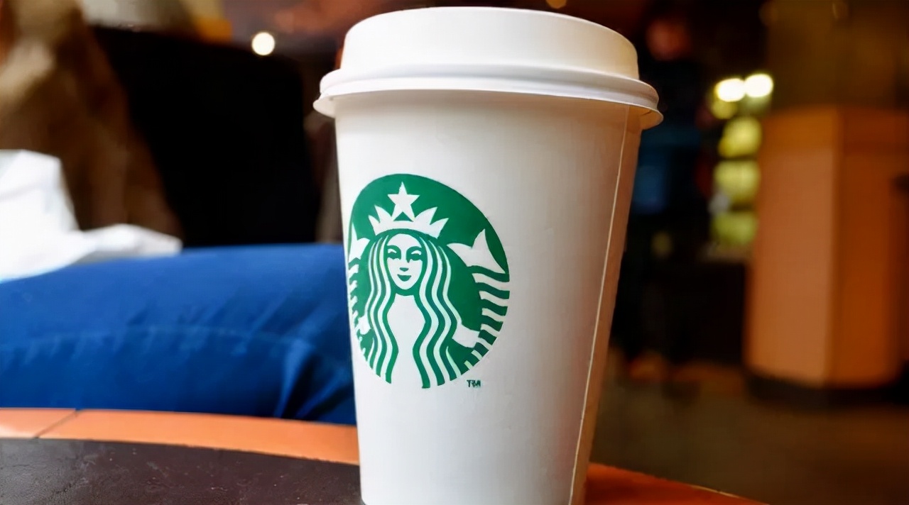 星巴克的全职员工待遇,星巴克全职员工的工资是多少