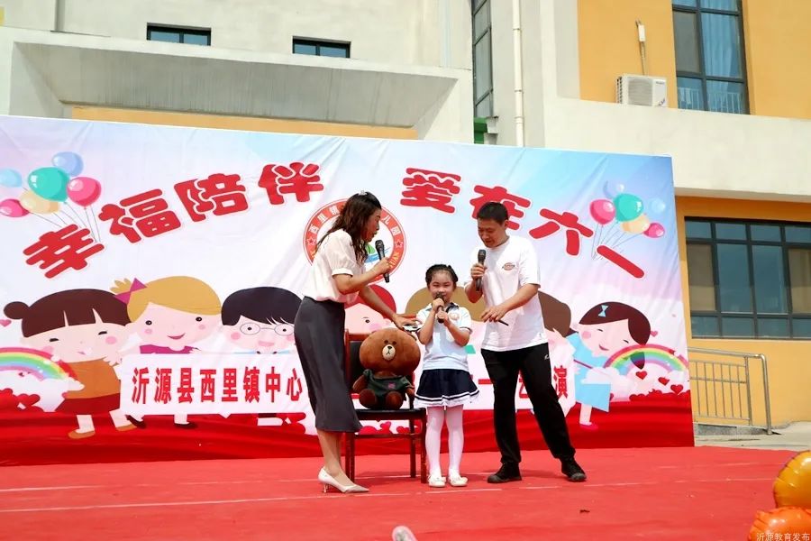 六一儿童节花儿与少年,六一儿童节花儿向阳开