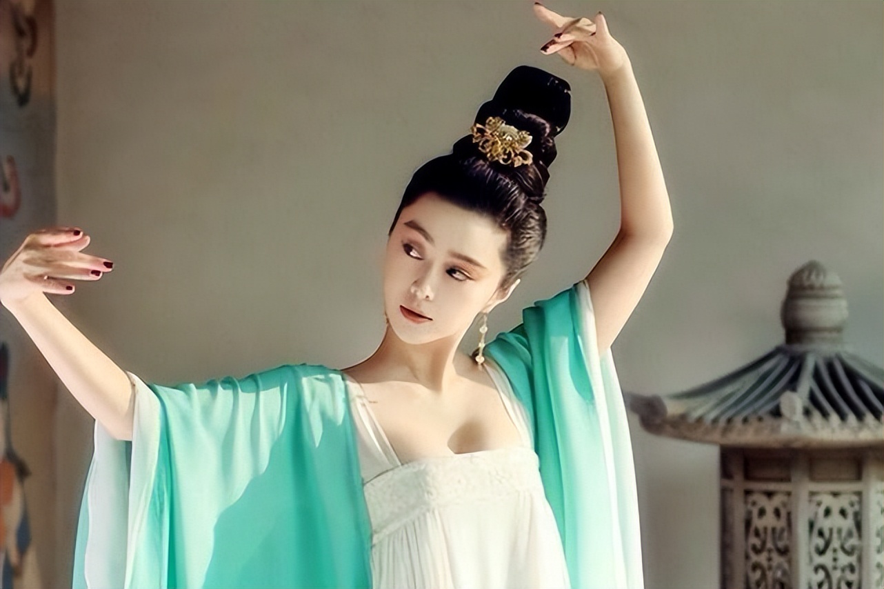 唐玄宗杨贵妃和安禄山在一起,48岁杨贵妃宠安禄山