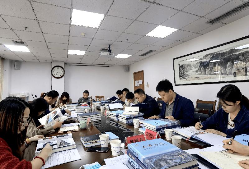 【志鉴编修】精益求精质量至上持续不断推进年鉴质量提升