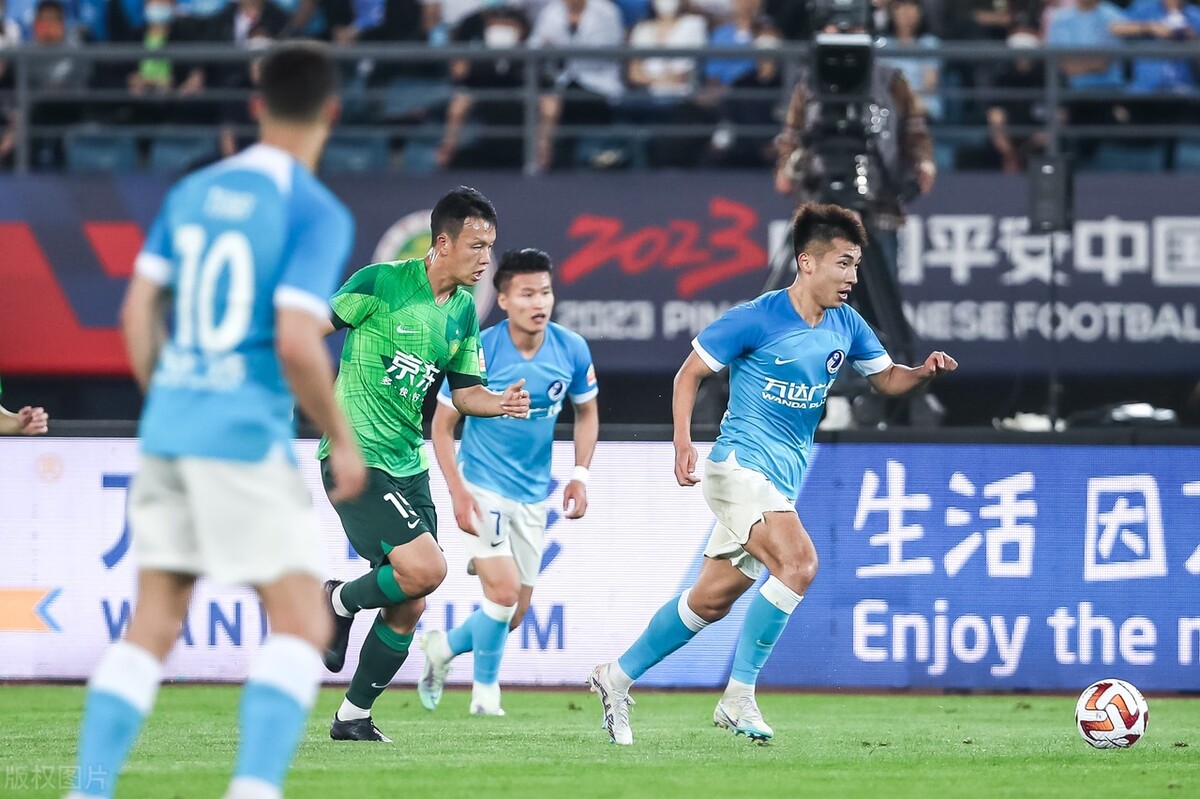从惊喜到遗憾,大连人2-2北京国安止连败,足球城保级心气儿还在