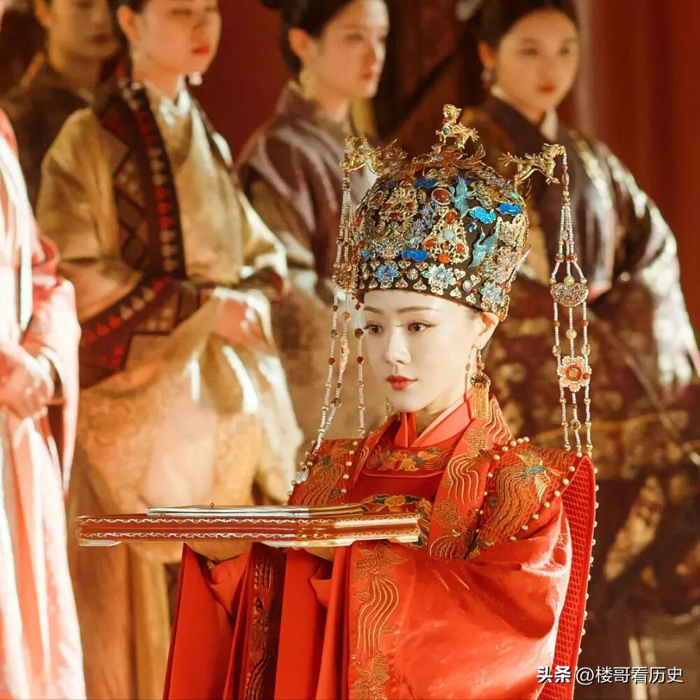恭让章皇后胡氏：明朝第一位主动退位的皇后，背后究竟有何隐情？
