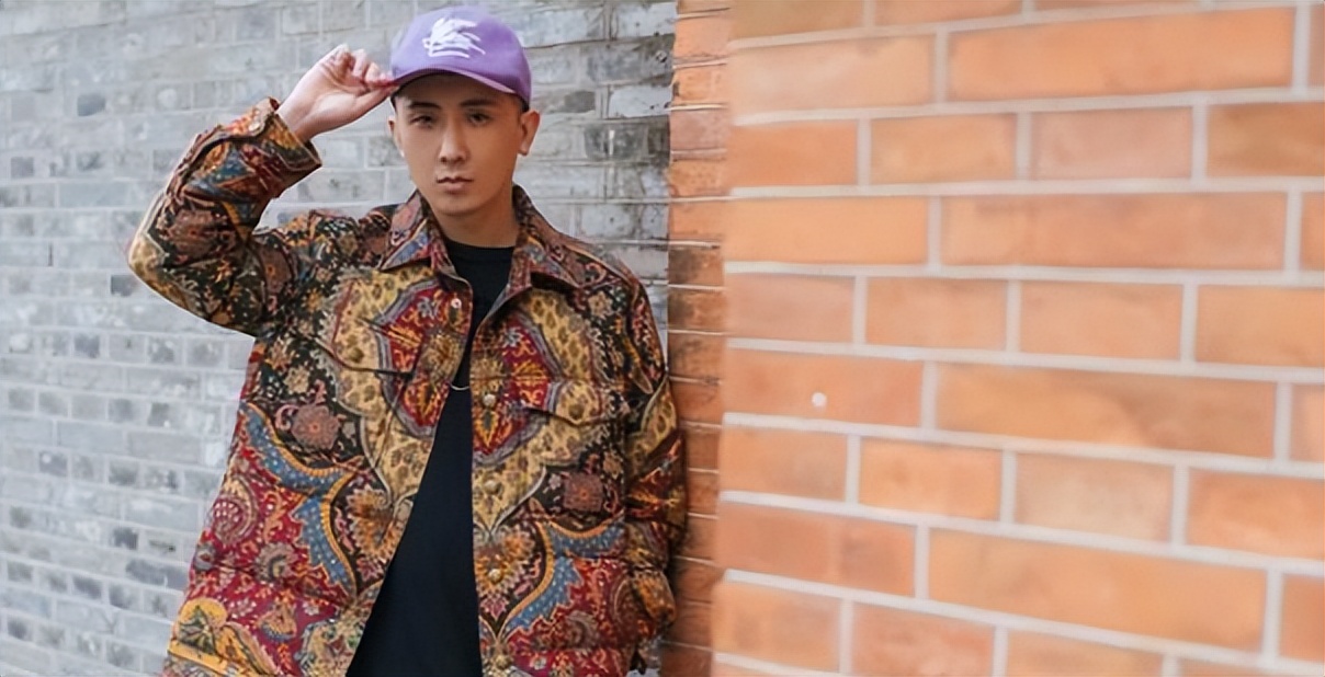 何超莲和尚九熙是不是发小,何超莲尚九熙关系