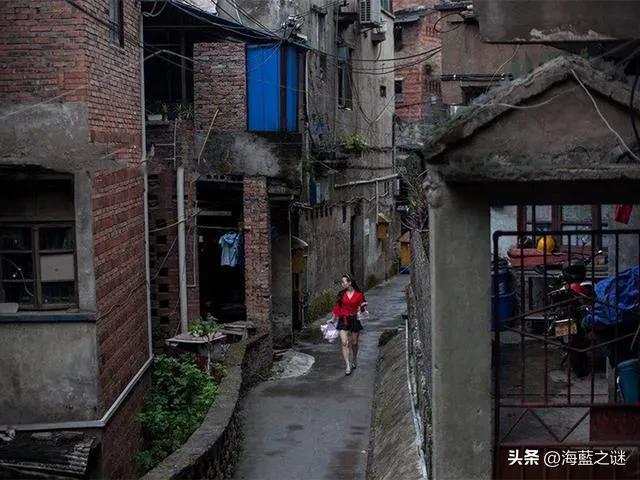 穷小子被老板救助,穷小子被善良大姐救下后续