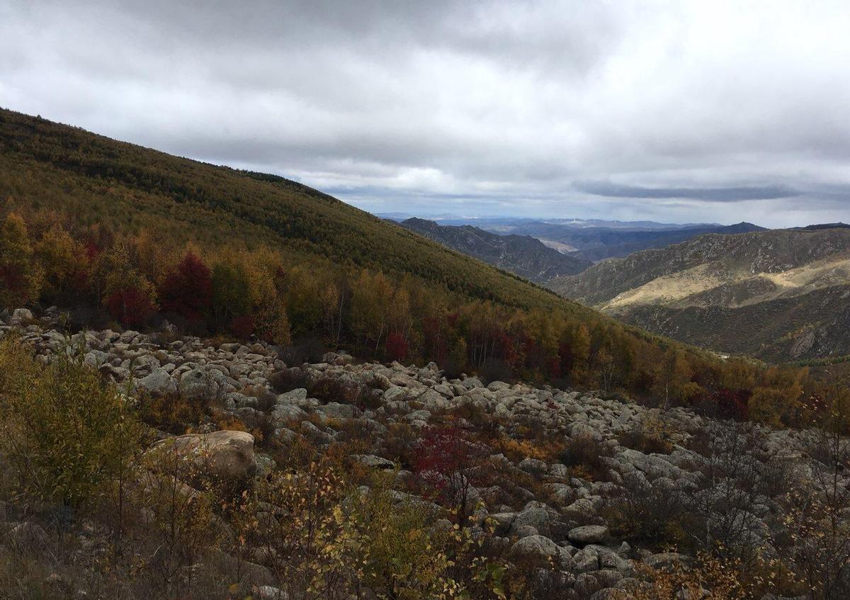 清未老照片：贵族奶娘哺乳小少爷，*女妓**在洋人怀里衣衫不整