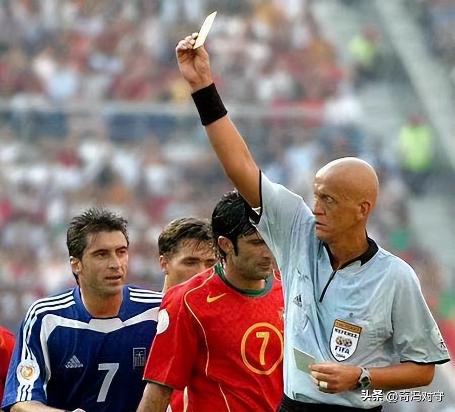 卡塔尔世界杯光头裁判科里纳,卡塔尔世界杯光头裁判