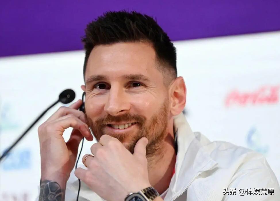 梅西来北京入场足球场,梅西来到巴黎的首秀