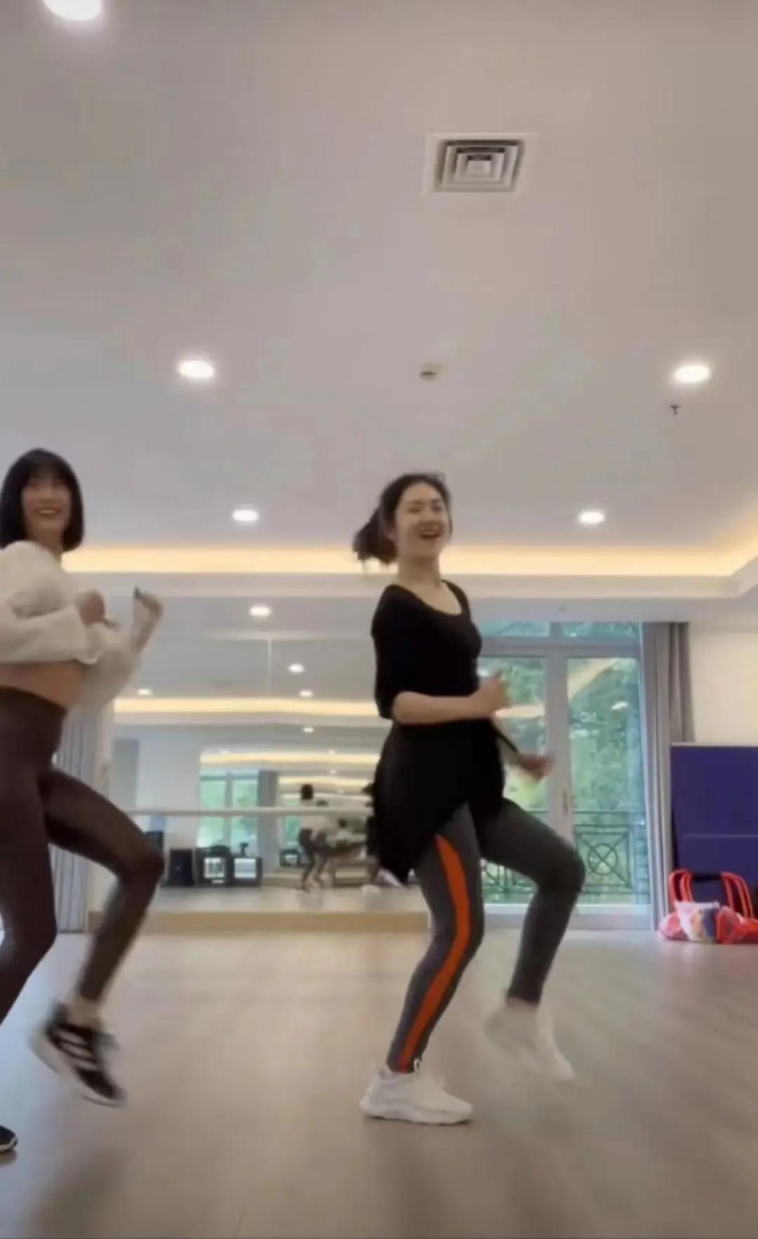 谢娜为什么失业,谢娜怎么失业了