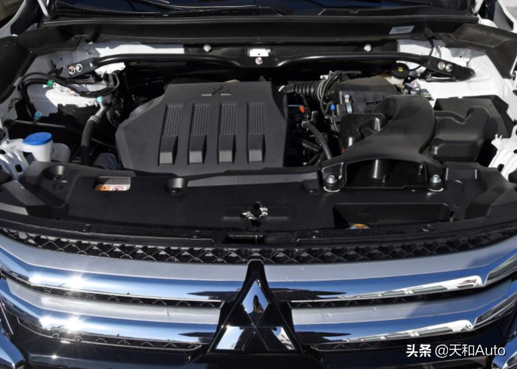 新一代三菱欧蓝德新车图解,三菱全新一代欧蓝德实拍