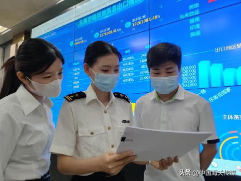 代表们将满怀豪情踏上新征程,豪情满怀开启新征程下一句