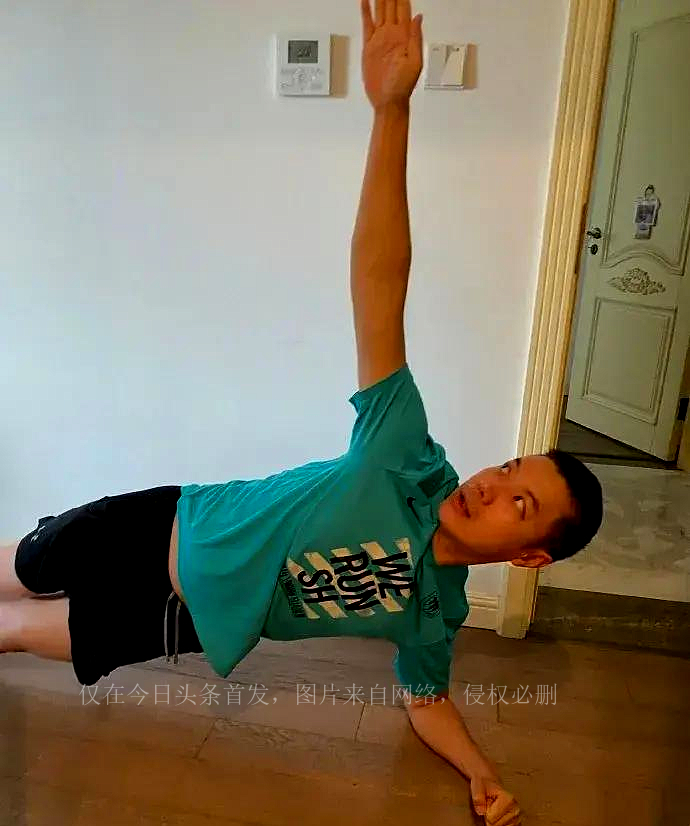 想问下大家，有啥方法能浇灭我老公想给我当“私教”的热情？