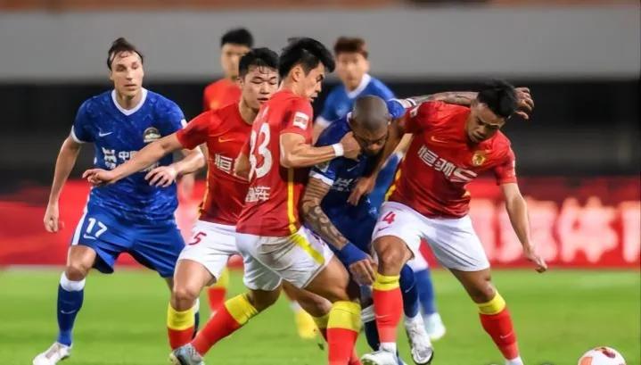 中超泰山击败河北队复盘,海港vs泰山费莱尼逃过红牌