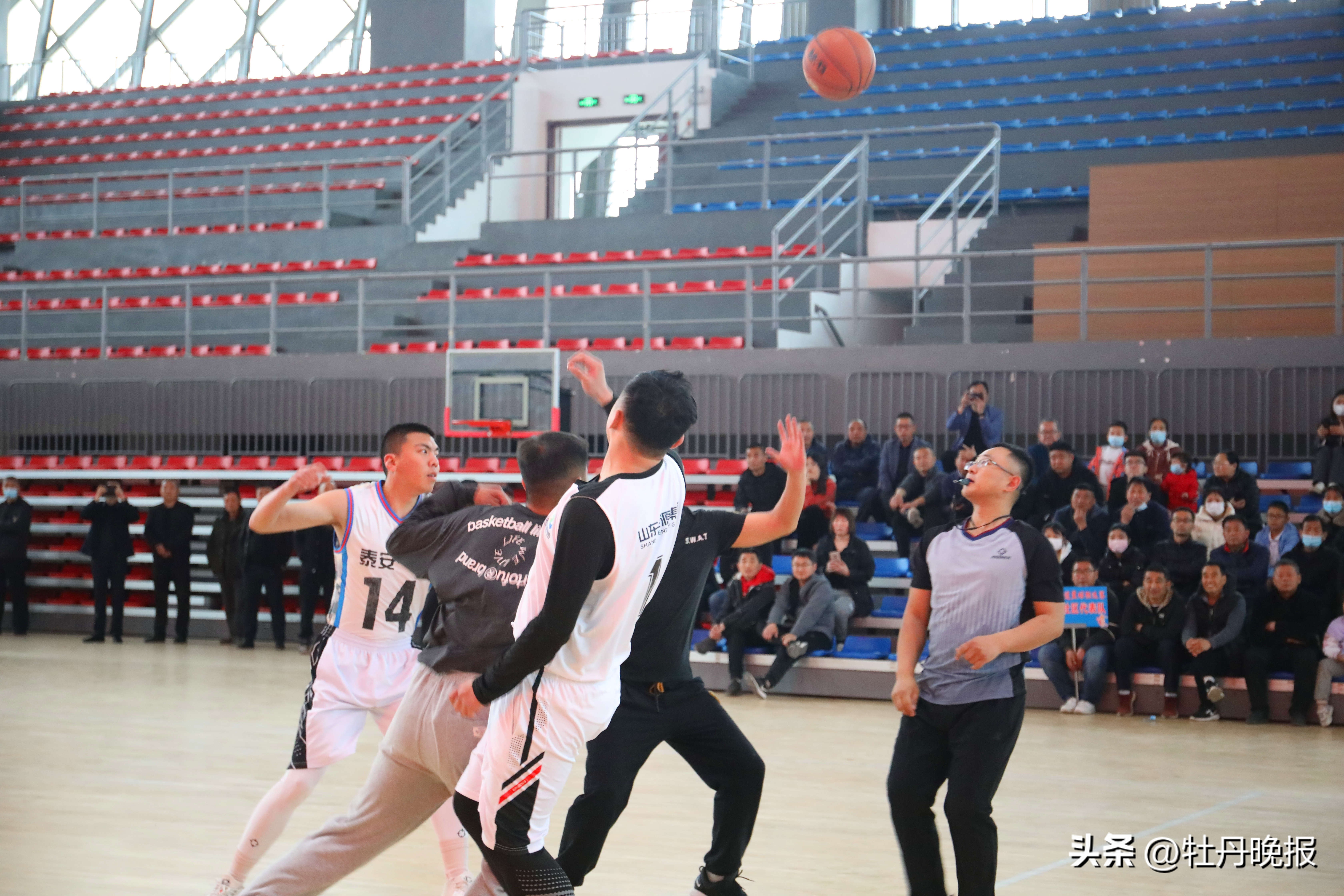 缤彩纷呈是什么,缤彩纷呈烟花