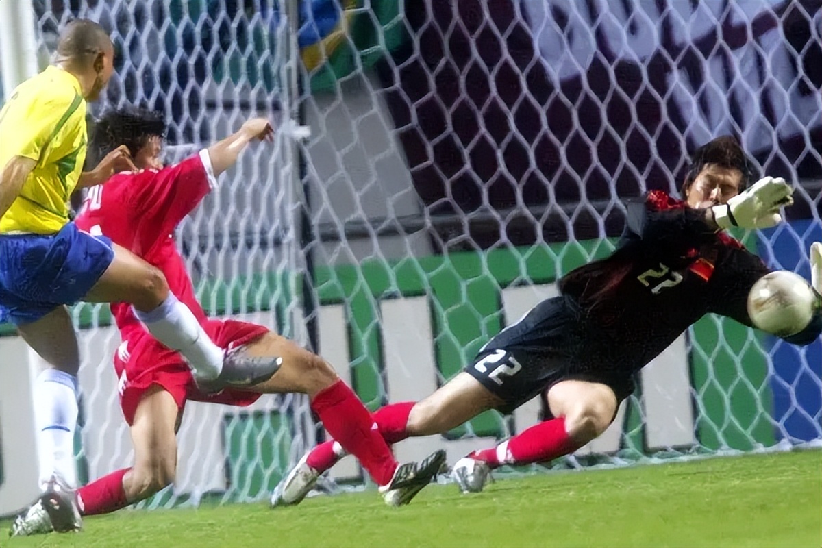 踢假球被处罚降级,踢假球被判10年