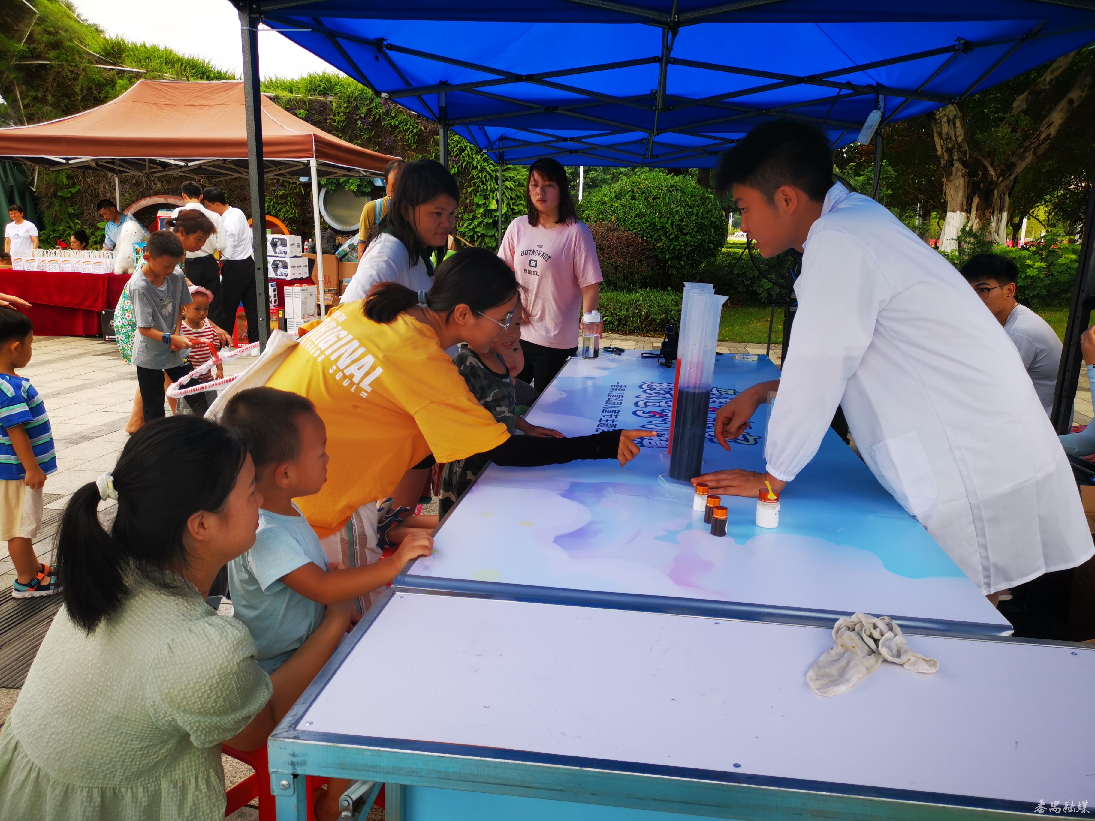 儿童创意科学实验展示,儿童彩绘节活动