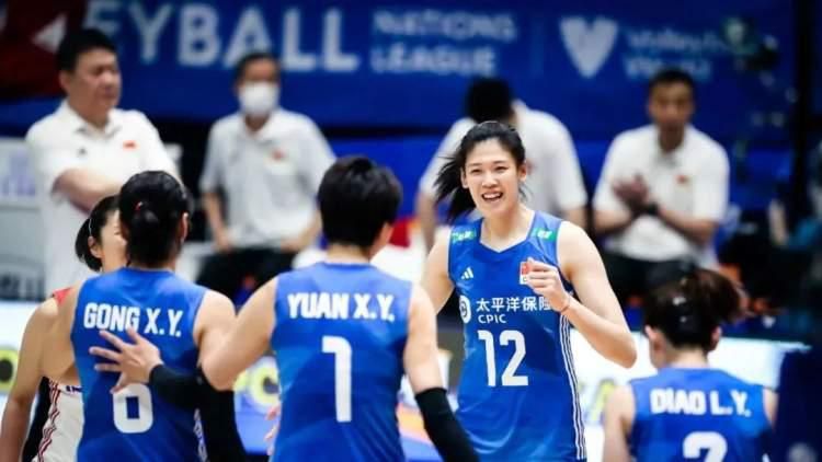 中国女排3-0击败日本回放亚运会,中国女排3-0大胜日本