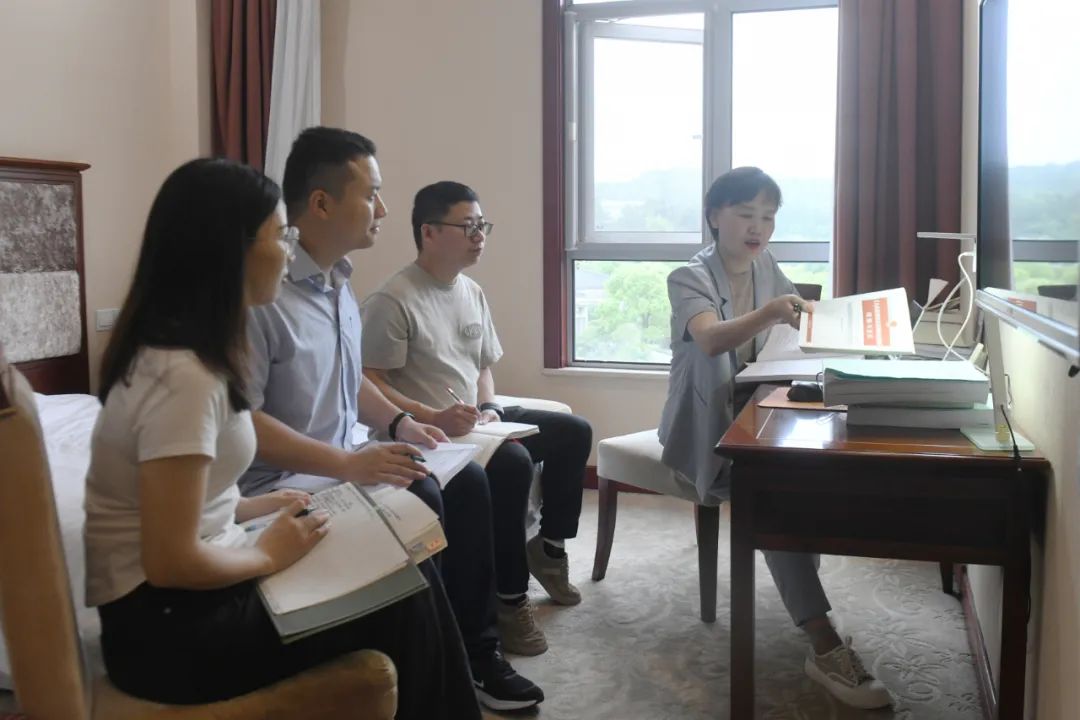 “竞”相美好再出发