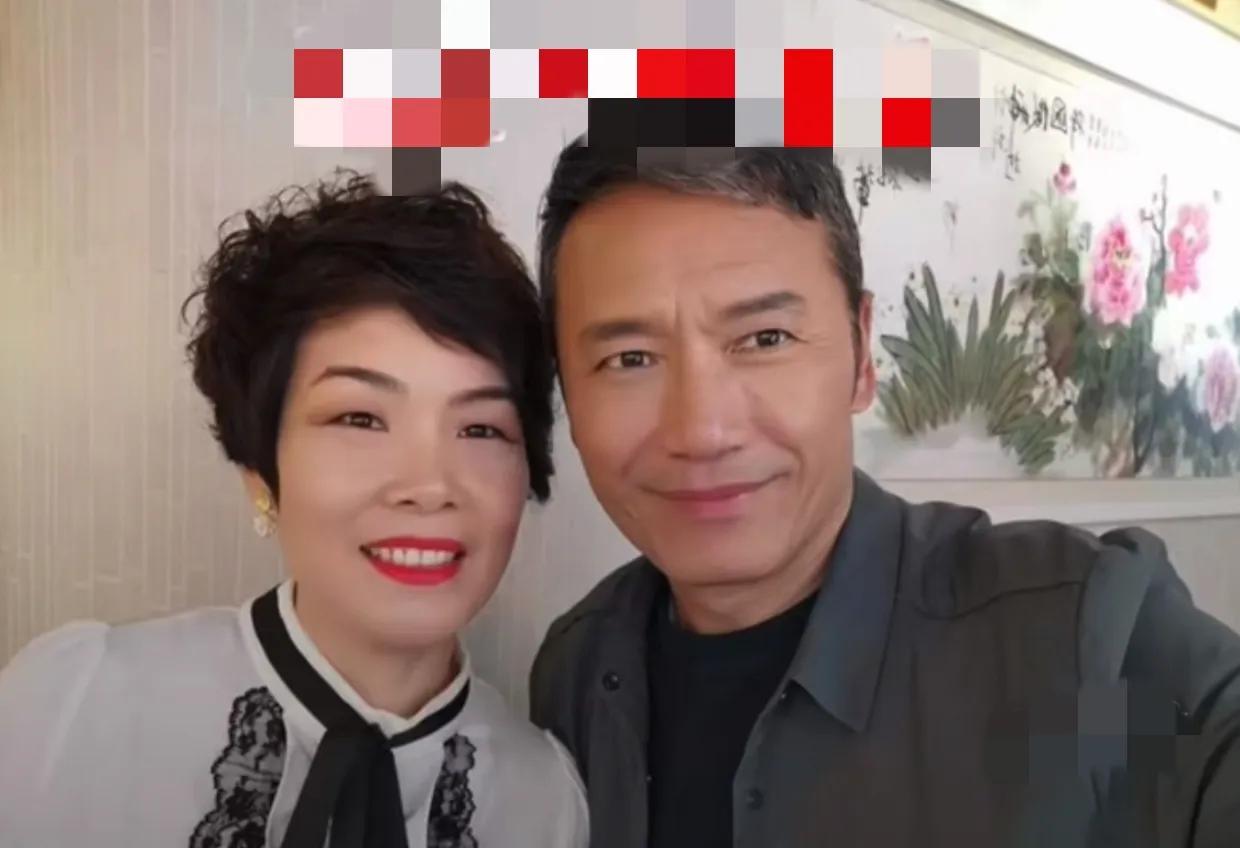 她18岁到香港做洗碗工，21岁创业，如今成为千万资产网红店老板