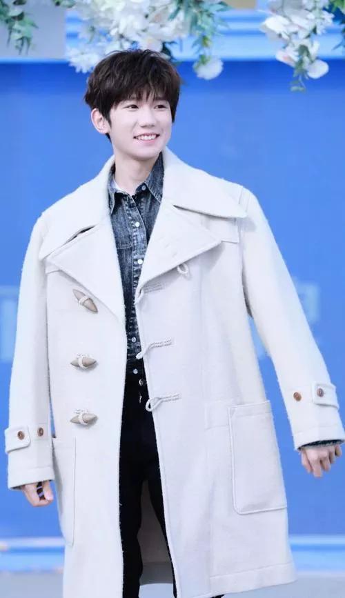 王源图片手机壁纸手控,王源壁纸女生专用高清