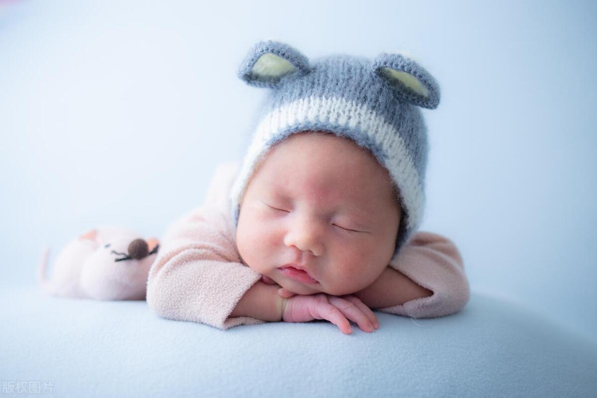 新生儿吸了二手烟有什么危害,婴儿吸入成人二氧化碳有什么危害