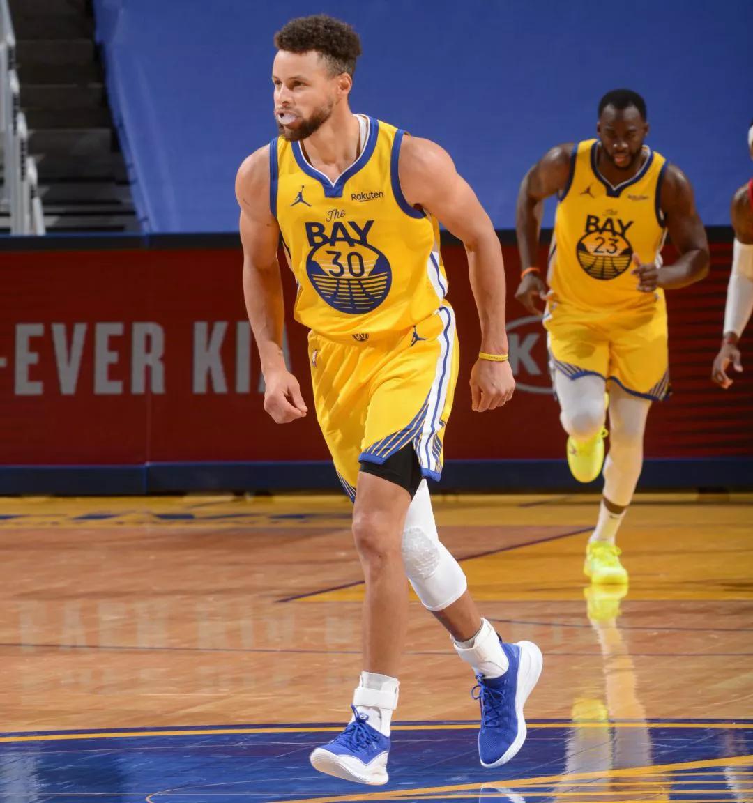 新王登基，三分王者史蒂芬.库里