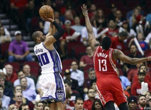 詹姆斯·哈登打球的特点是什么,詹姆斯哈登最近消息