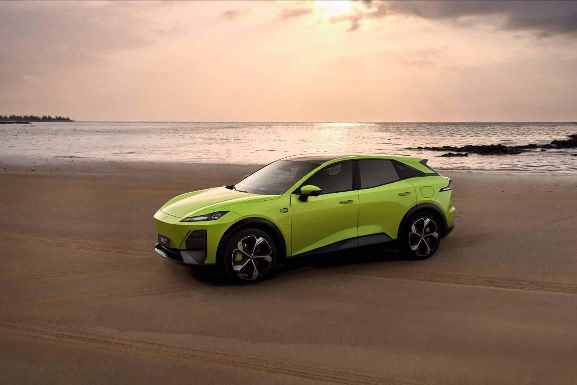 “电动平权、智能平权”深蓝品牌战略发布会暨S7大规模交付启动