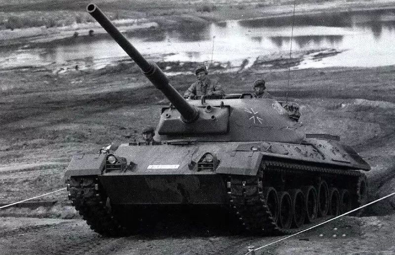 豹1a5坦克视频,豹1坦克现实