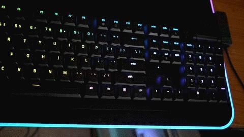 雷蛇重装甲虫幻彩版测评,razer雷蛇凌甲虫幻彩鼠标垫