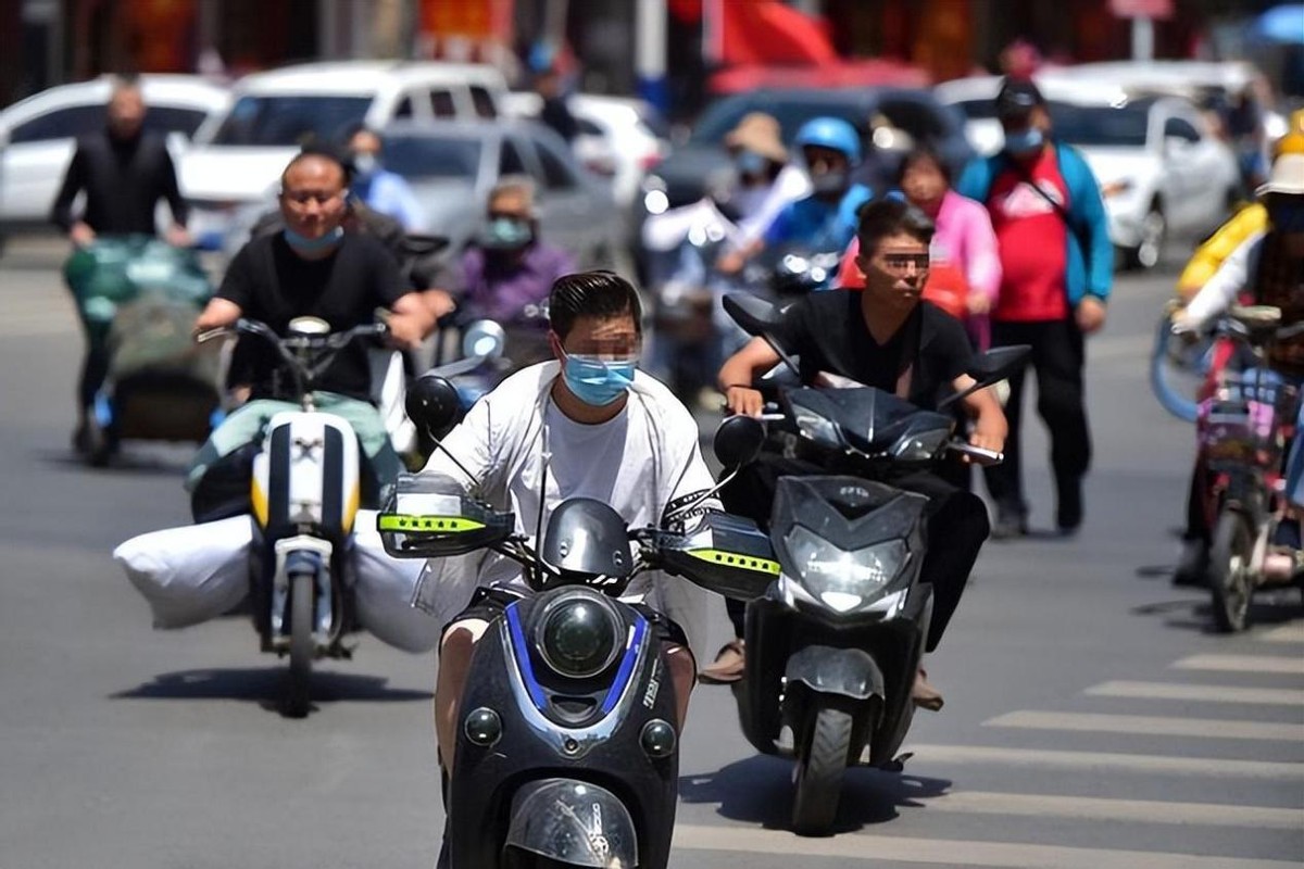 广州禁电动车谁提议的,广州禁电动车引发争议