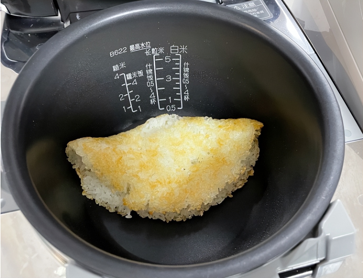 电饭煲贵和便宜有什么区别,电饭煲买贵的好还是便宜的好