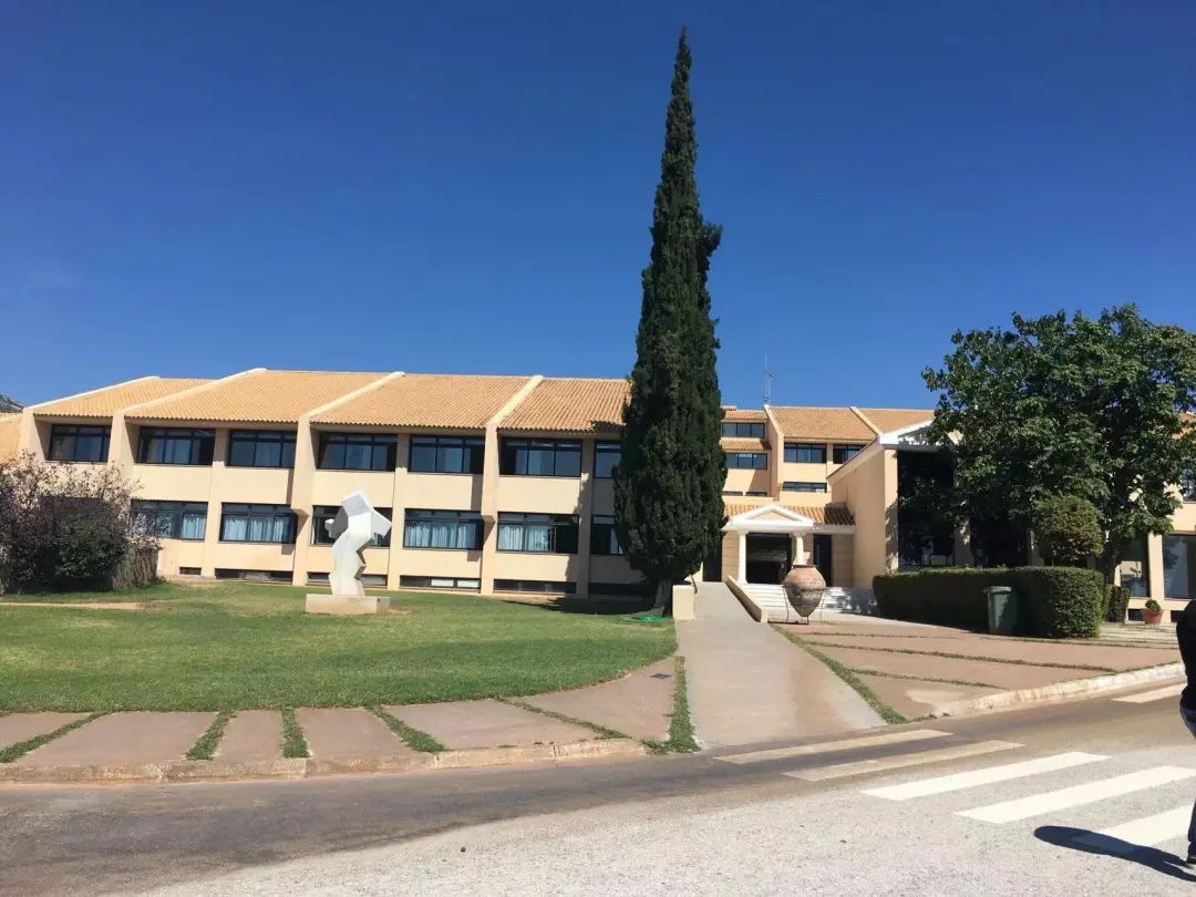 什么是西班牙,什么是西班牙非盈利