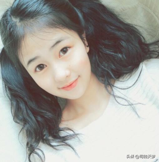 胎毛刘海遮发际线鼻子塌,gq红毯杨幂胎毛刘海造型