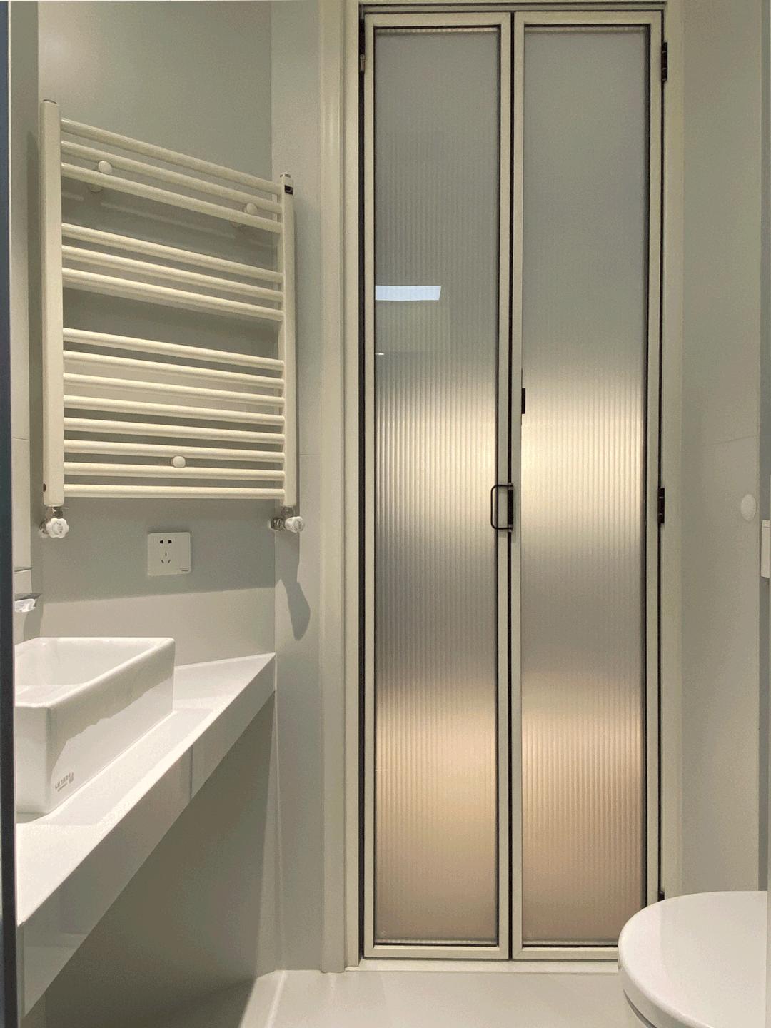 她家称为“神设计”都不为过！60㎡，三代人居住，收纳还特别多