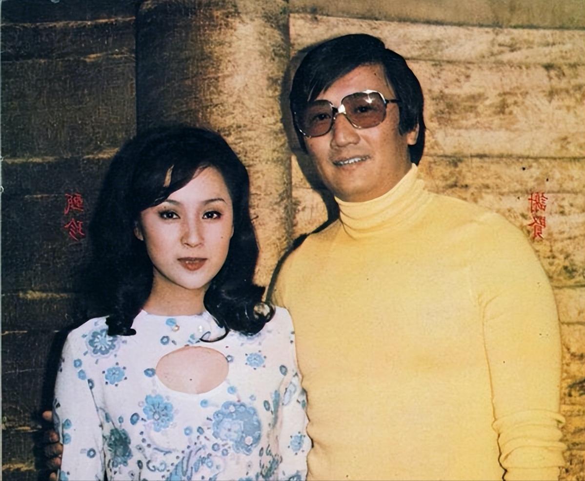 85岁谢贤首获金像影帝，被林家栋搀扶上台，3年前获得终身成就奖