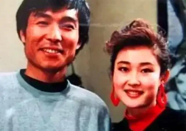 10对丁克夫妻，有人丁克至死，有人后悔晚矣，还有2对偷生孩子