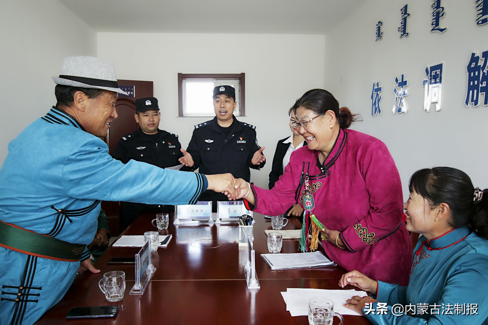 鄂尔多斯公安局户政,公安健全完善的高效政务服务体系