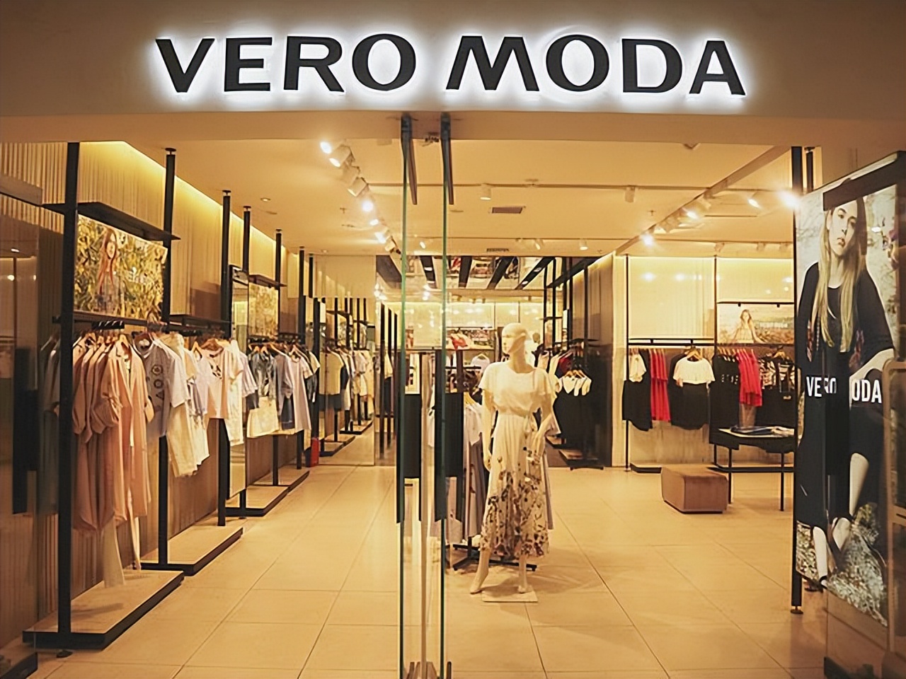 杰克琼斯最新发布,杰克琼斯凭什么贵