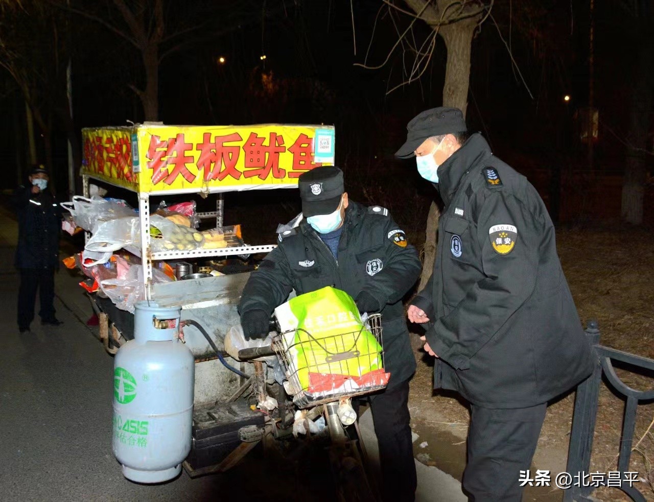 城管对占道经营集中整治的喊话,占道经营乱象案例城管