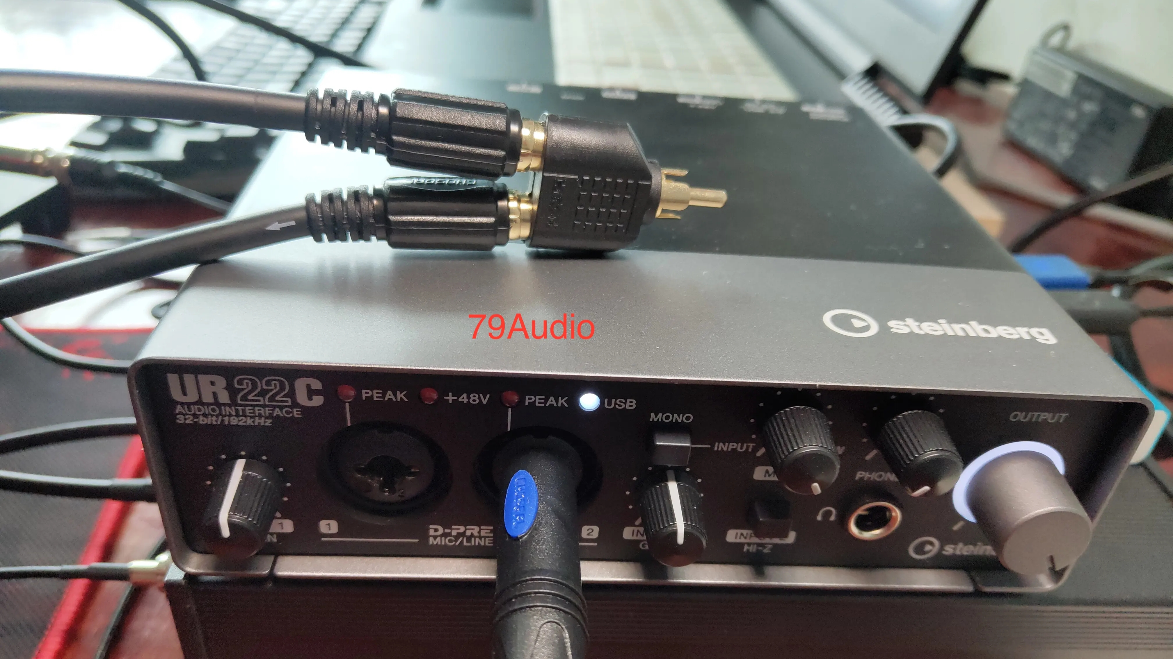 直播间观众连线的声音很小,直播间说话的声音为什么会很小