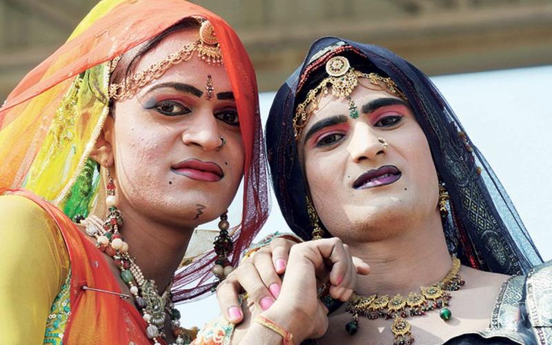 同样是人妖，为何泰国人妖美艳动人，印度人妖却像抠脚大汉？